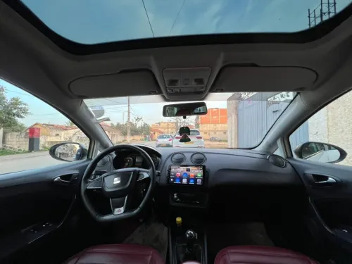 Seat Ibiza 2012 Fully +Toit ouvrant