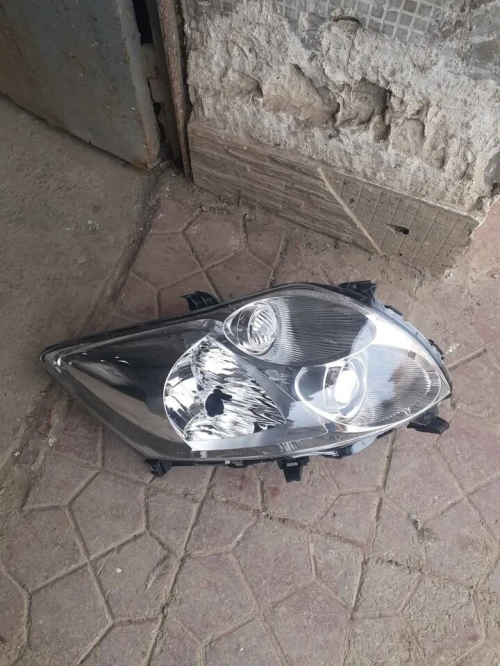 phare toyota auris 2008 judid jamais utiliser