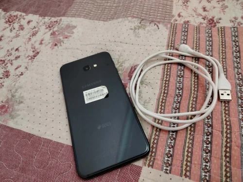 Samsung Galaxy J4+