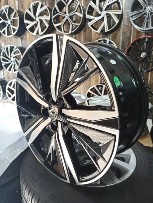 J'entends alliage Peugeot 308 GT la nouvelle par 17 et par 18