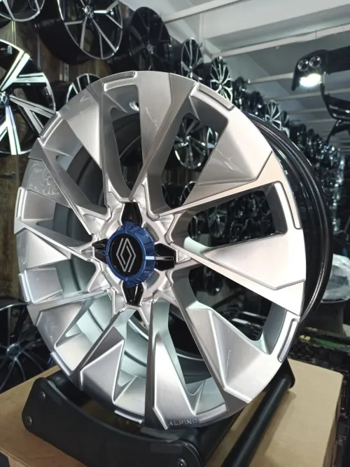 Jantes en alliage Renault Clio 5 alpine par 15 et par 16 et par 17