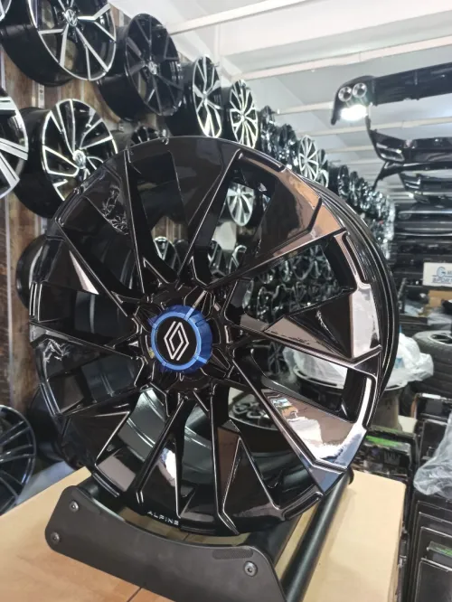 Jantes en alliage Renault Clio 5 alpine par 15 et par 16 et par 17
