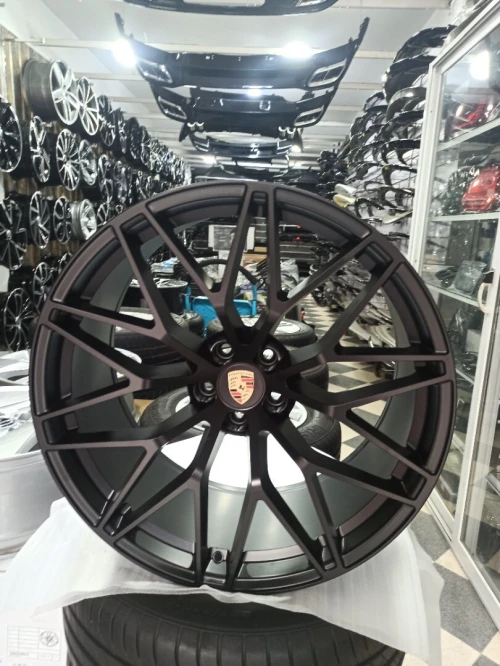 Jantes en alliage Porsche Macan GTS la nouvelle par 21
