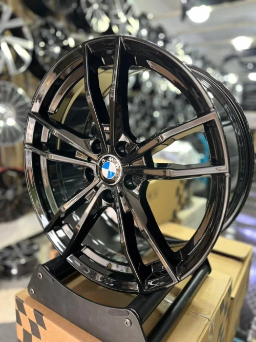 Jantes en alliage BMW 5 x 120 R18 et R19
