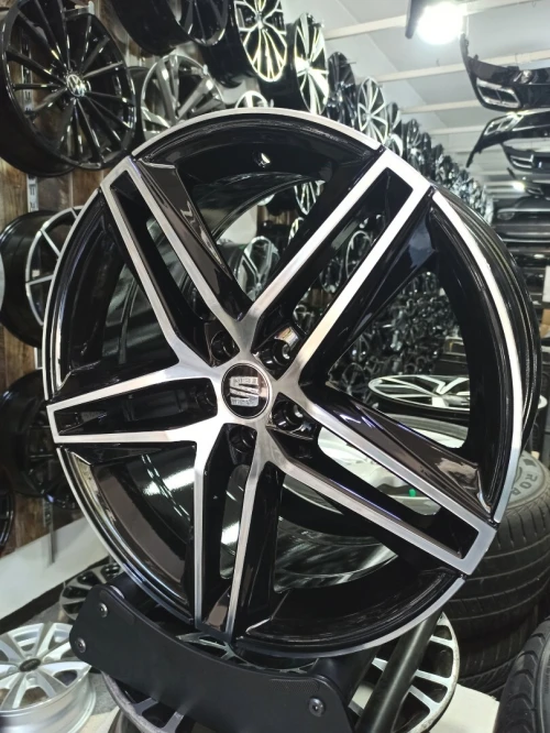 Jantes en alliage Seat Ibiza FR+ par 17 et par 18