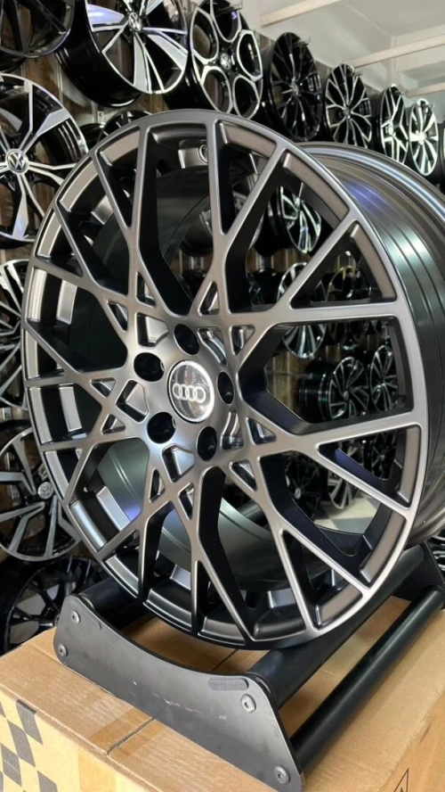 Jantes en alliage Audi RS3 la nouvelle R19