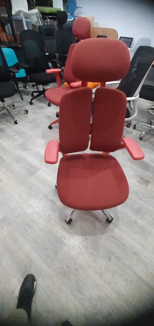 Mobilier de bureau et siegeries