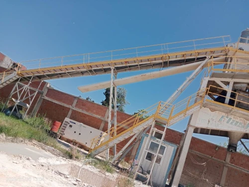 Montage et démontage et Réparation centrale à béton numéro  