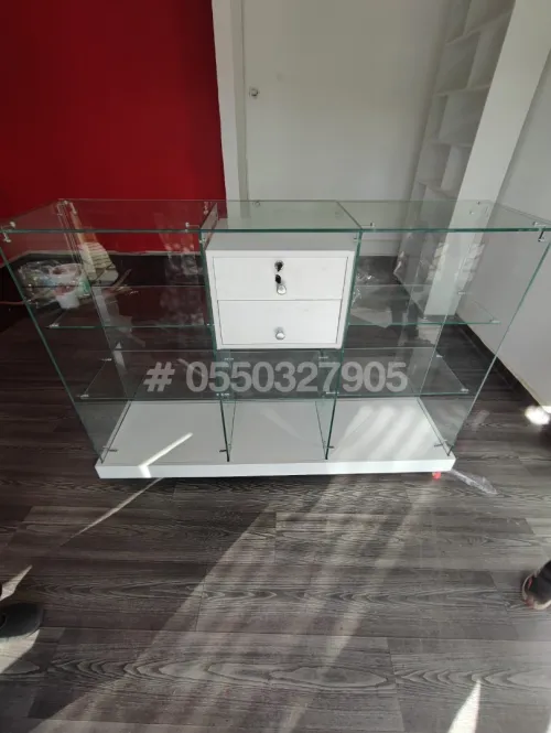 Vitrine et présentoir d'exposition en verre 