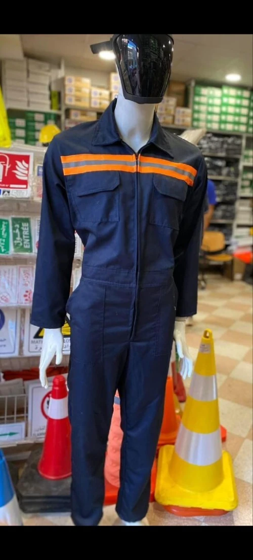 Tenue de travail. Combinaison. Tenue de sécurité. Parka. Polos