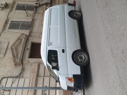 Nissan Urvan 2008
