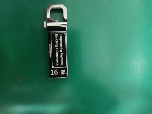 CLÉS USB PUBLICITAIRES PERSONALISABLE