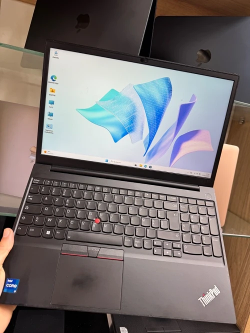LENOVO THINKPAD E15 i7 1165G7  16/512gb