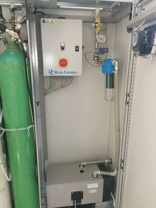 Armoire de Secours pour Fluides Médicaux