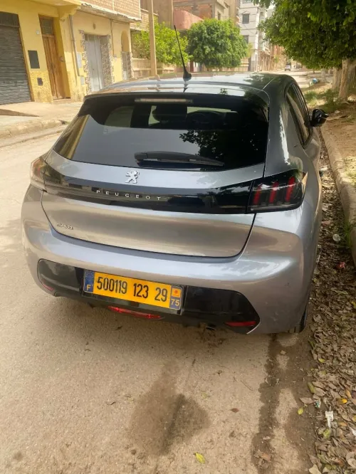 Peugeot 208 2023 Allure Pack