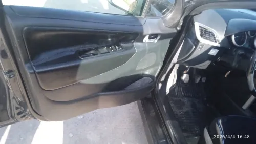 Peugeot 207 2011 Fennec