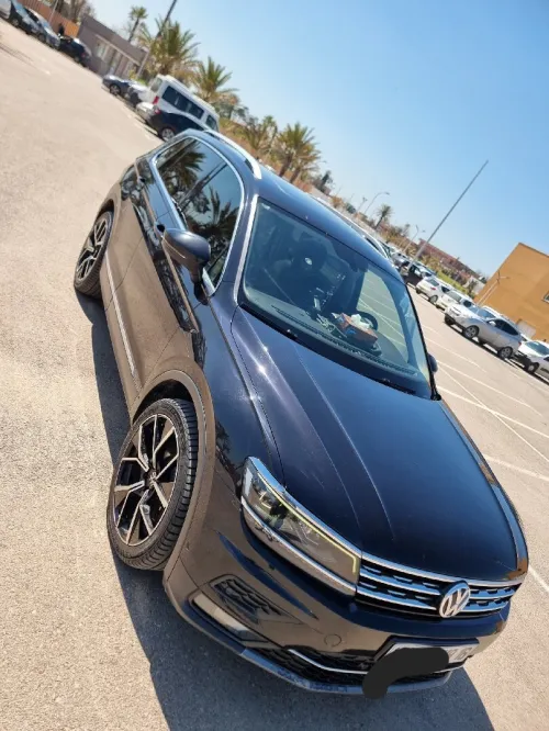 Volkswagen New Tiguan 2019 lacara