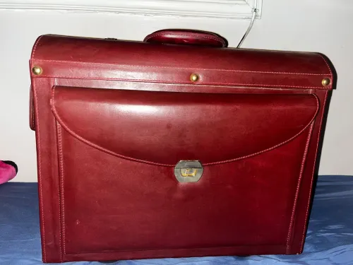 Valise en cuir haute qualité 