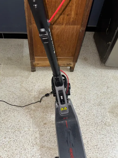 Trottinette Électrique Segway Ninebot E3