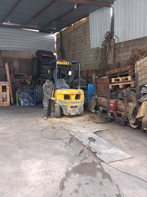 Location engins clark et grue tt tonage 