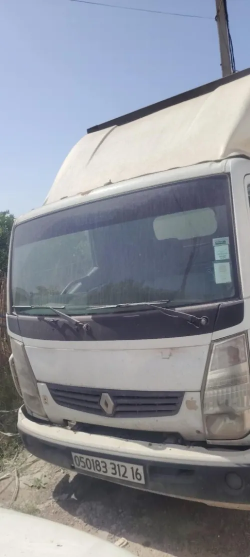 renault Maxity