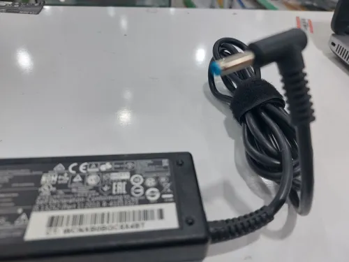 CHARGEUR HP FICHE BLEU 60W 19.5V 3.33A