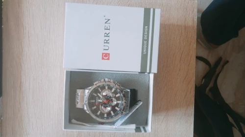Montre curren