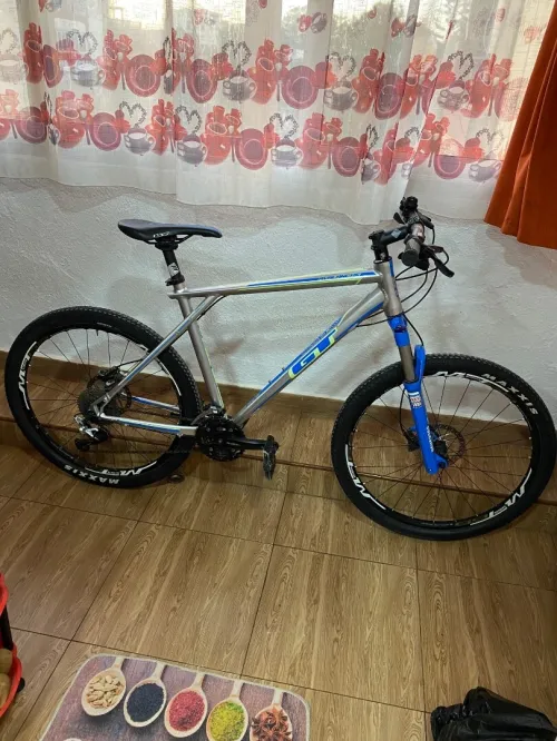 Vélo GT avalanche 
