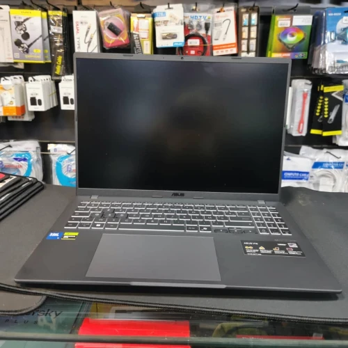 Asus Corée 5 / Ram 16gb DDR5 /512GB SSD NVME GEN 4 / RTX 4050/ 144HZ