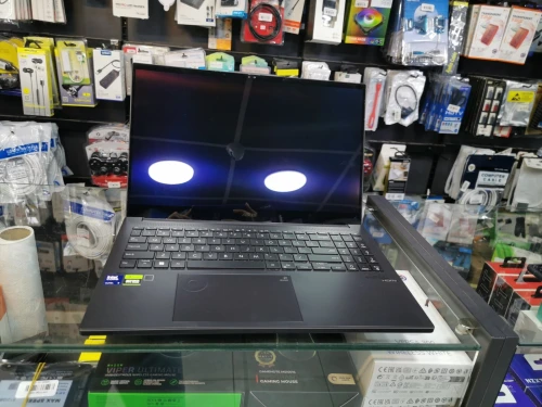 Asus AMO ultra 7 155H / 16GB DDR5 / SSD 512GB NVME GEN 4 /RTX 3050 6Gb /