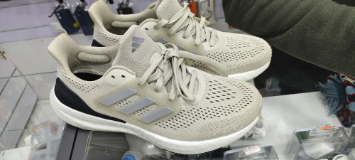 Adidas pureboost 23