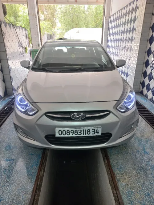 Hyundai Accent RB  4 portes 2018 Accent RB  4 portes