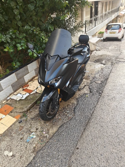Yamaha T max 