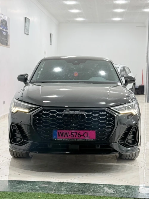 Audi Q3 2023 S-line