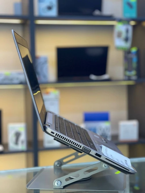 HP EliteBook 820 G4 i5 7ème 8GB 256GB