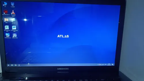 LAPTOP i3-2350M / 12GB RAM / 256GB SSD + 500GB HDD / Dolby Audio / Medion Akoya