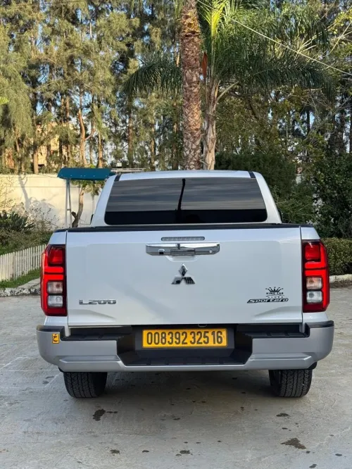 Mitsubishi L200 SPORTERO FULL BLACK 2.4 184CH 4X4 2025 Black