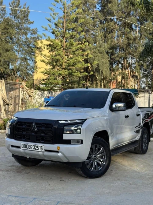 Mitsubishi L200 SPORTERO FULL BLACK 2.4 184CH 4X4 2025 Black