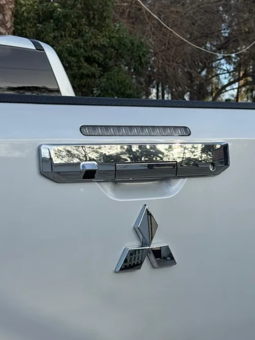 Mitsubishi L200 SPORTERO BLACK 4X4 2.5 184CV 2025 Esxclusive