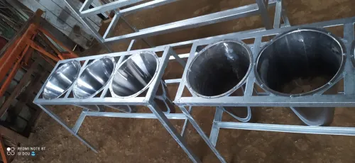 Outils pour abattoir de poulets