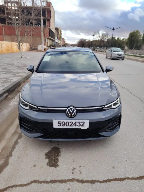 Volkswagen Golf 8 2025 R-Line