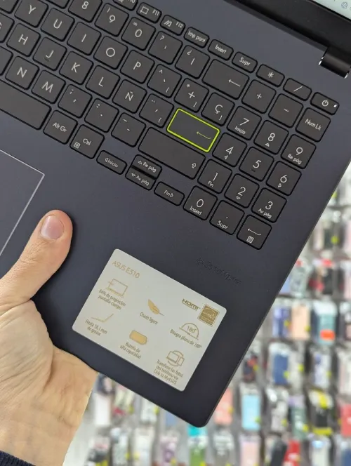 ASUS vivobook E510 INTEL Celeron N4500 8GB 256 SSD FULL HD  