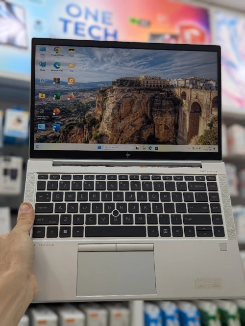 HP ÉLITEBOOK 845 G8 AMD RYZEN 5 PRO 5650U 16 GB 256 SSD 14 POUCE FHD