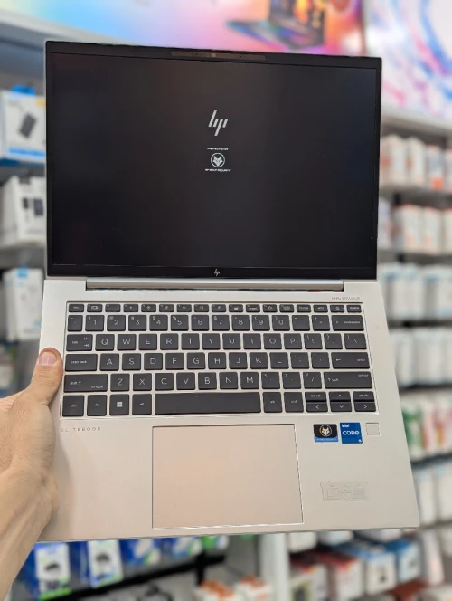 HP ELITBOOK 1040 G9  I5-1235U 8GB RAM DDR4  256 SSD NVME ECRAN 14" FHD