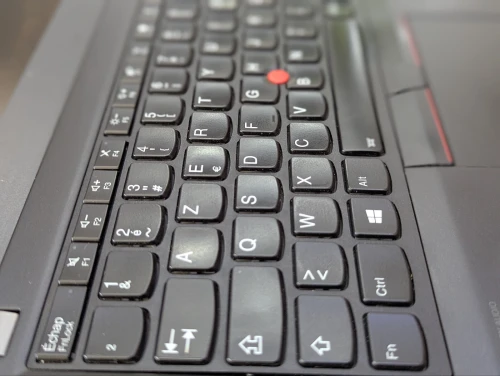 LENOVO THINKPAD X13 GEN1  I7 10TH 16GB RAM 256 SSD 13.3" FULL HD