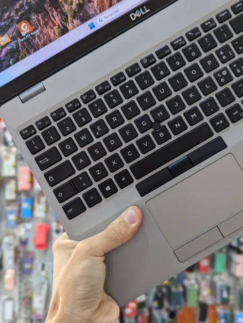 Dell latitude 5511 I5 10300H 16GB 256 SSD HD 15.6 "