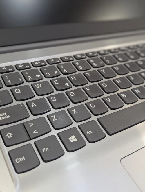 LENOVO IDEAPAD S145 I5 8265U 8GB 512 SSD FULL HD 15.6 "
