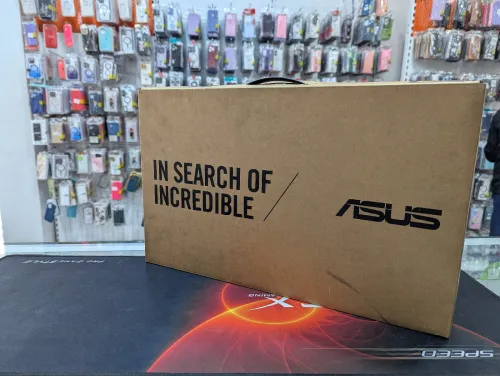 ASUS vivobook E510 INTEL Celeron N4500 8GB 256 SSD FULL HD  