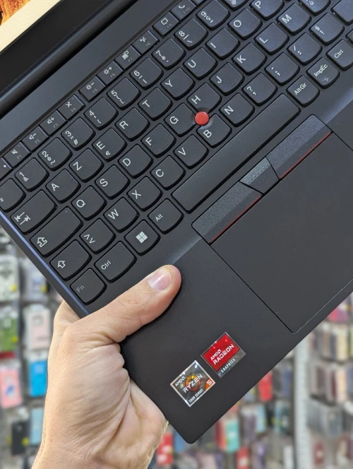LENOVO THINKPAD E15 GEN 3 AMD RYZEN 5 5500U 8GB 256 SSD FULL HD 15.6 "