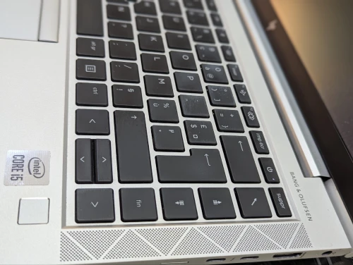 HP ELITBOOK 840 G7  I5-10TH GÉNÉRATION 16GB RAM 256 SSD NVME ECRAN 14" FULL HD